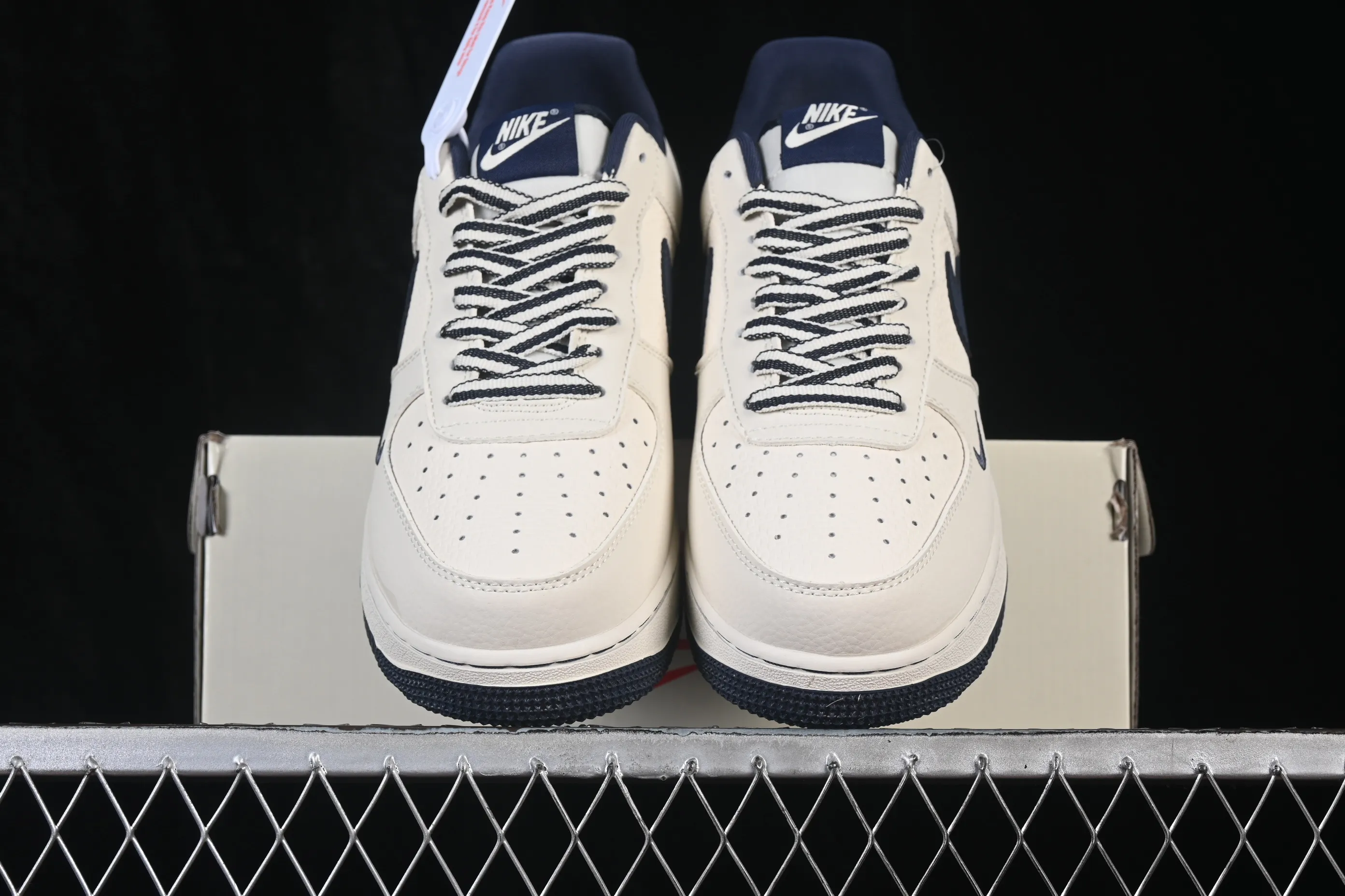 All categories Nk Air Force 1 Air Force series Nk Air Force 1 Low Air Force low-top Nike Air Force 1'07 Low off-white navy Air Force 1 low-top casual sneakers FV3694-110